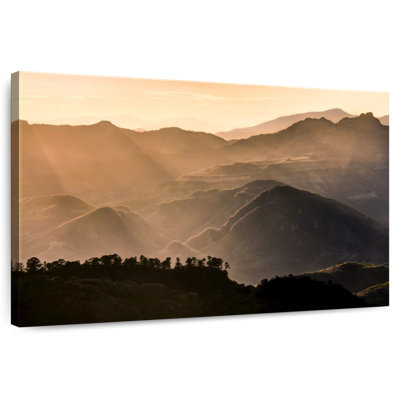 Coucher de soleil sur les montagnes de Kavia au Honduras