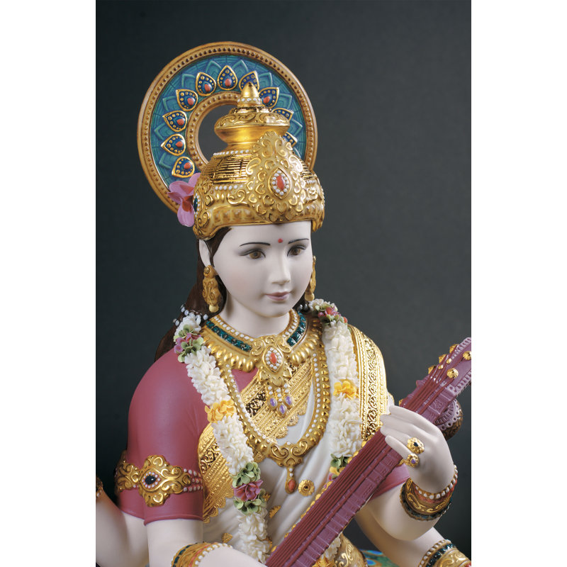 Saraswati Statue