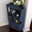 Armoire de bar d'angle en bois avec 2 tablettes de rangement ouvertes et 2 tiroirs, armoire avec miroir à l'arrière, pieds / pieds hauts pour un nettoyage facile, armoire buffet BLEU