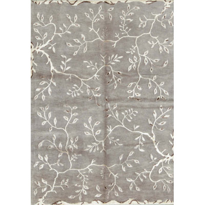 Floral Area Rug in Gray
