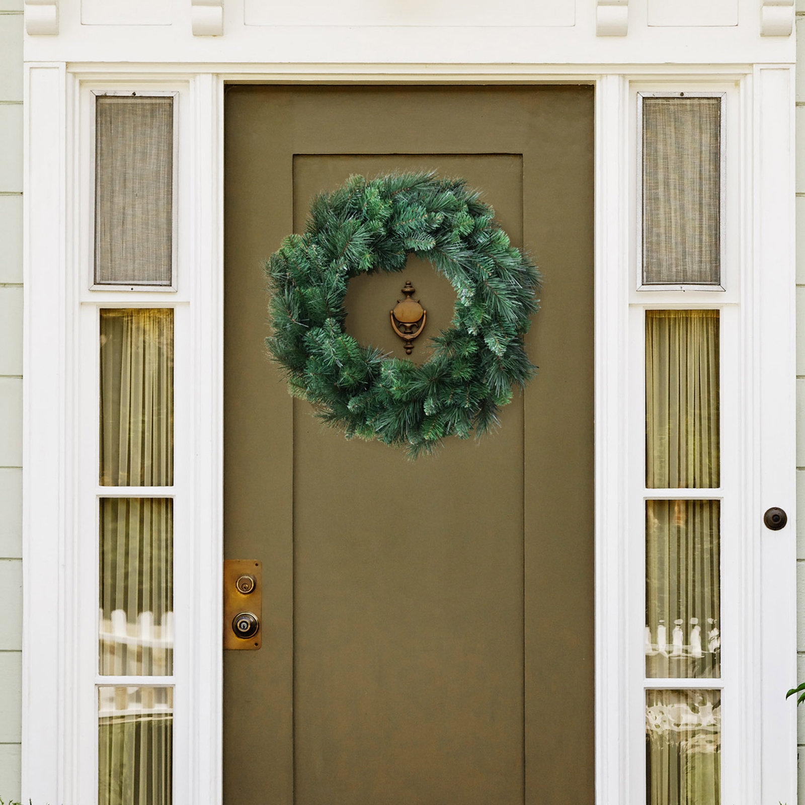 Kolnick 24" Evergreen Wreath
