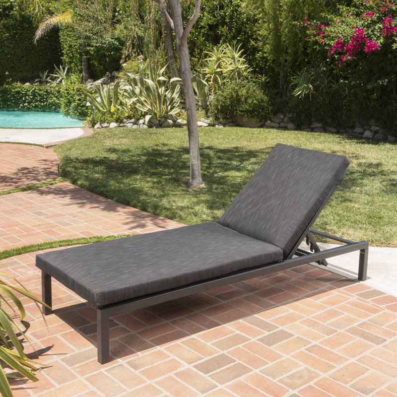 CHAISE EXTÉRIEURE