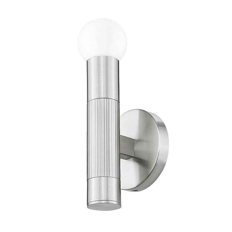 Stari Wall Sconce, Brushed Nickel, 9" H x 5" W x 4" D, 1 Light