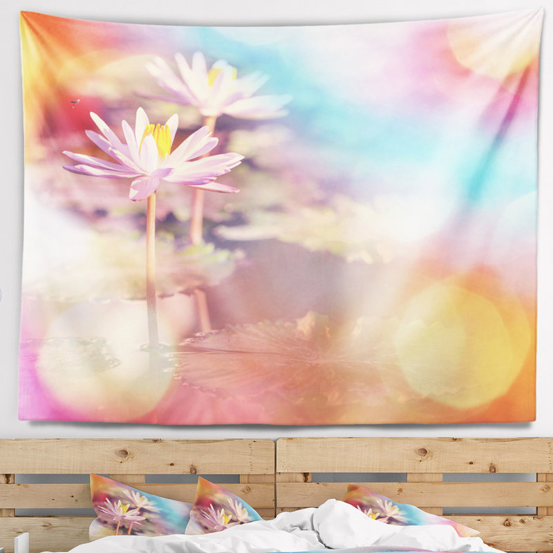 Tapisserie d’arrière-plan floral lotus on abstract, H 50 po x l 60 po