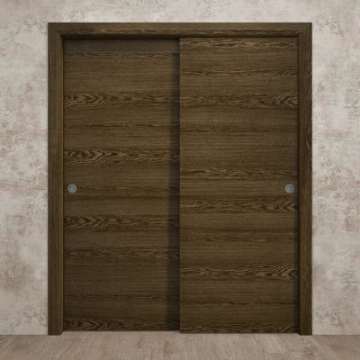 Panneau de porte à galandage 24 x 80 pouces Ego 5000, placage chêne marbré, portes coulissantes de style grange pour placard escamotable
