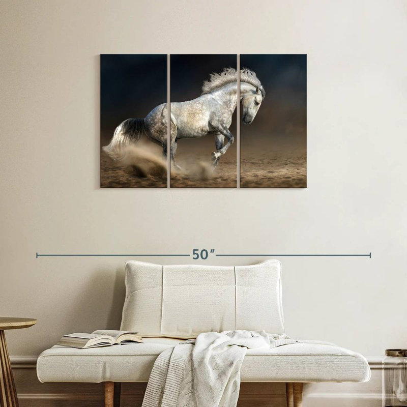 Cheval andalou en mouvement, H 24 po x l 38 po