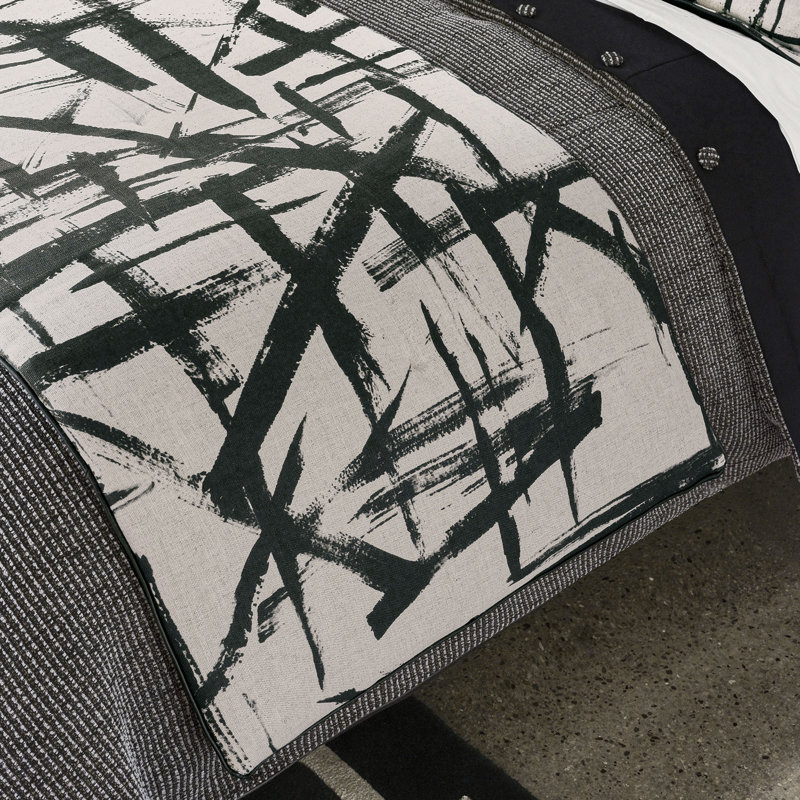 Zelda 80% Rayon / Viscose, 20% Linen Bed Runner, King