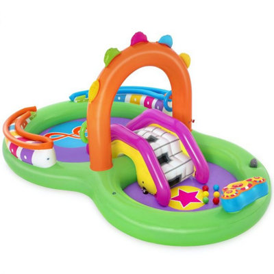 Sing ''N'' Splash Play Center