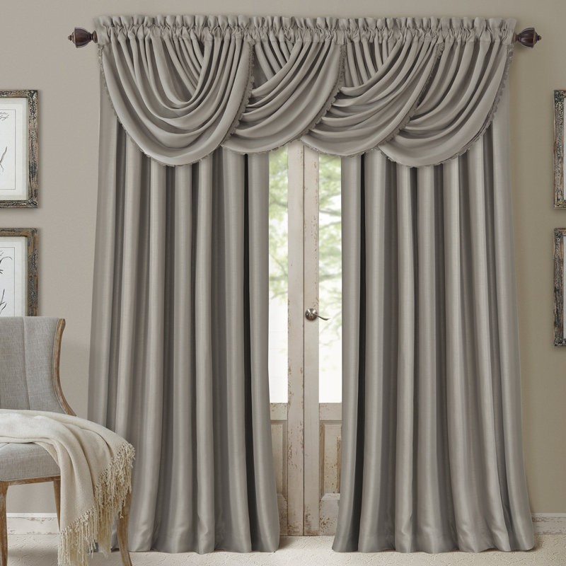 Ardmore Scalloped Window Valance, Silver