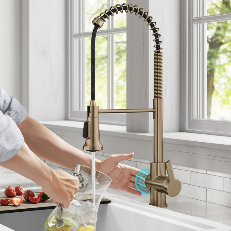 Britt™️ Pull Down Touchless Single Handle Kitchen Faucet
