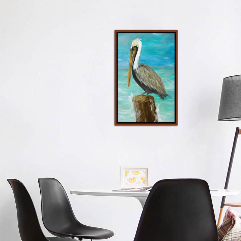 «Single Pelican On Post» par Julie Derice - reproduction imprimée, H 18 po x l 26 po x P 1,5 po, Cadre bois classique