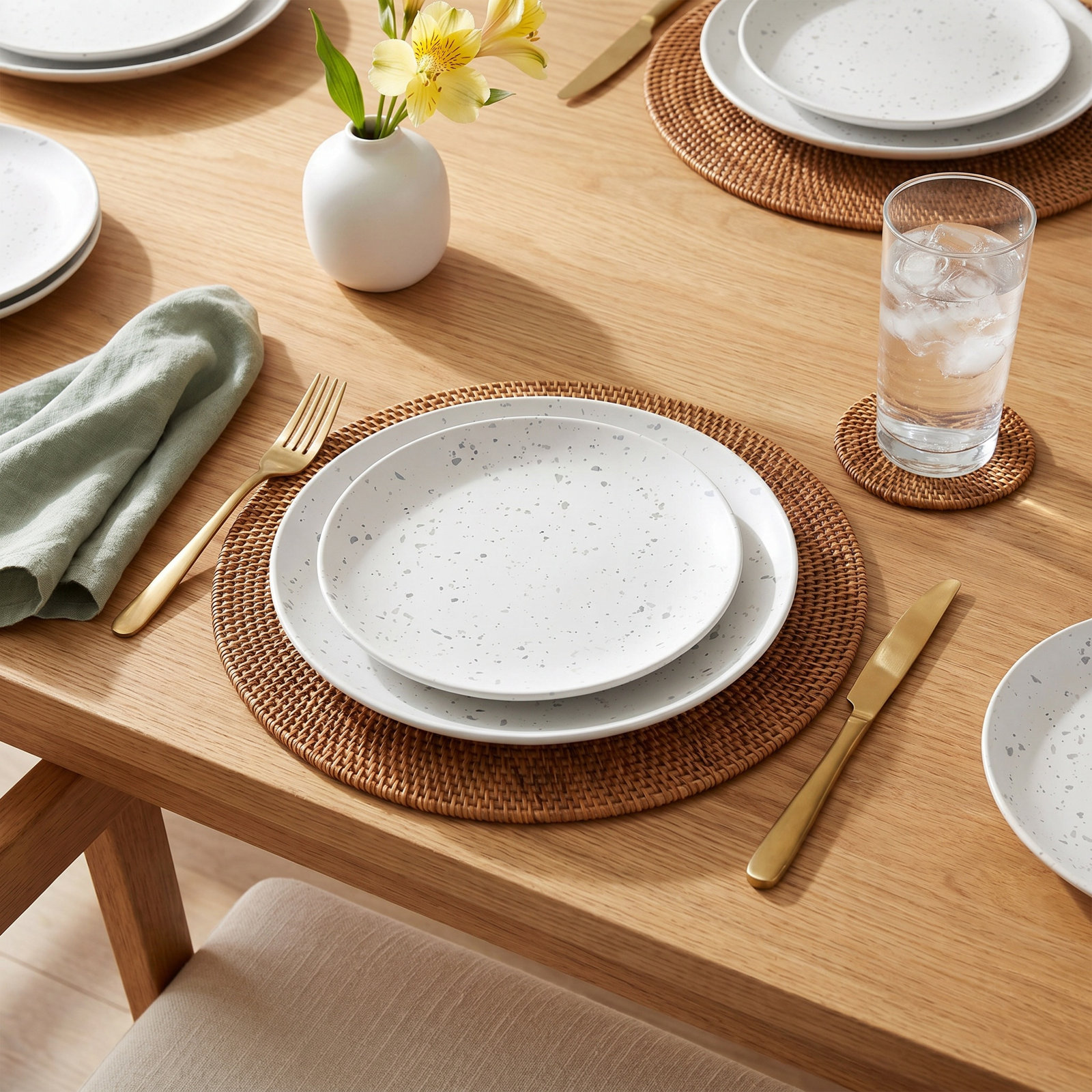 Corrigan Studio® Samata 9" Salad Plate