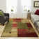 Tapis brun clair / rouge touffeté à motif géométrique Beunka