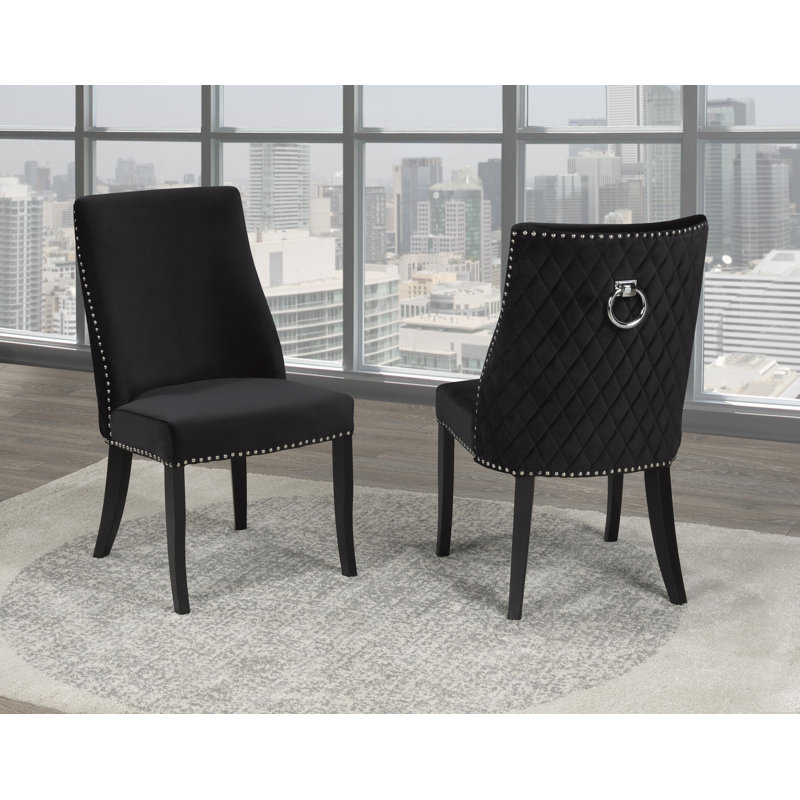 Chaise d’appoint en bois massif tapissier Acker, Noir