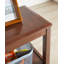 Table de bout en bois d'hévéa massif avec tablette de rangement ouverte