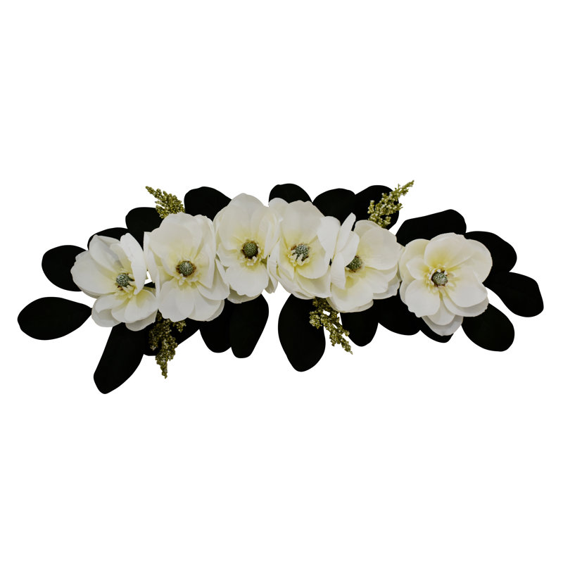 32" Magnolia Swag