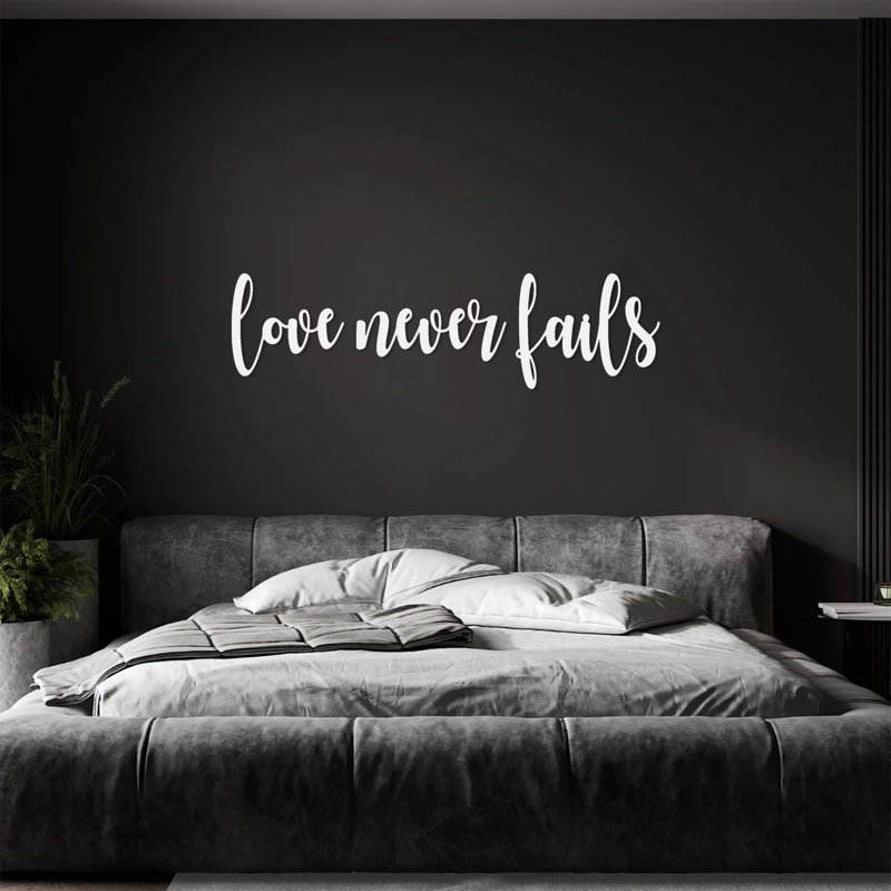 «Love Never Fails», art mural, 6.5" H x 24" W x 1" D, Blanc