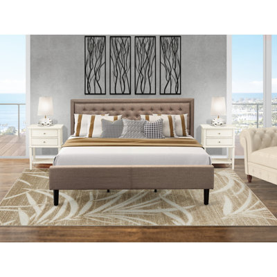Ensemble de chambre à coucher en bois 3 pièces - 1 base de lit moderne en tissu de lin brun avec tête de lit capitonnée et 2 boutons - Table de chevet au fini crème au beurre brossé