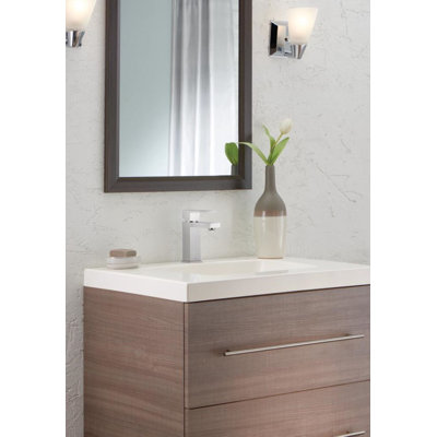 Modern Single Hole Bathroom Faucet with Drain Assembly