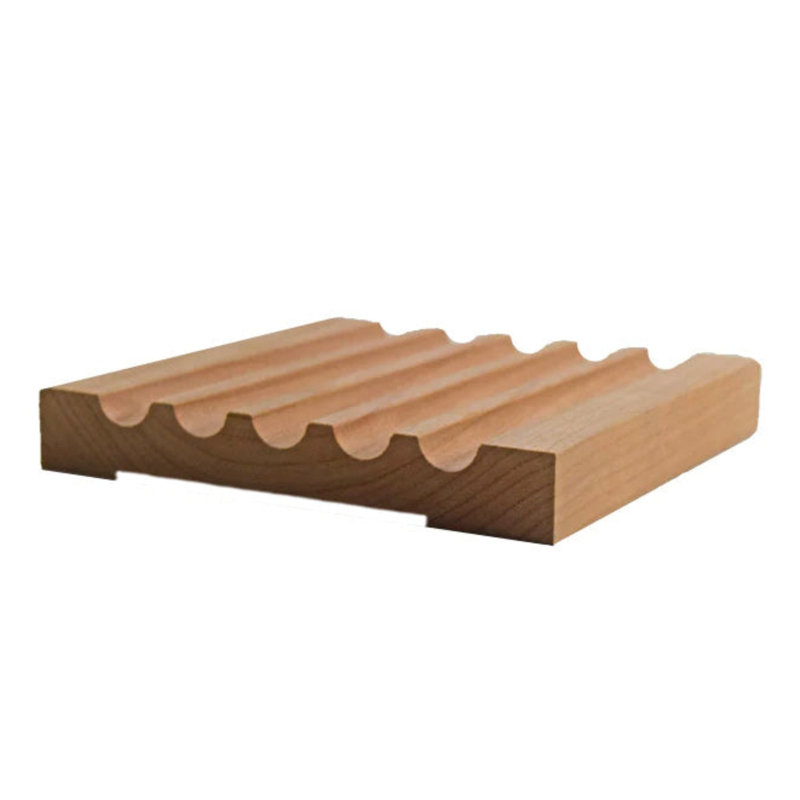 Boîtier cannelé de 5 1/8 po de largeur x 3/4 po EWCA49. Garniture sans finition, H 0,75 po x l 5,125 po x P 94 po, Cerise