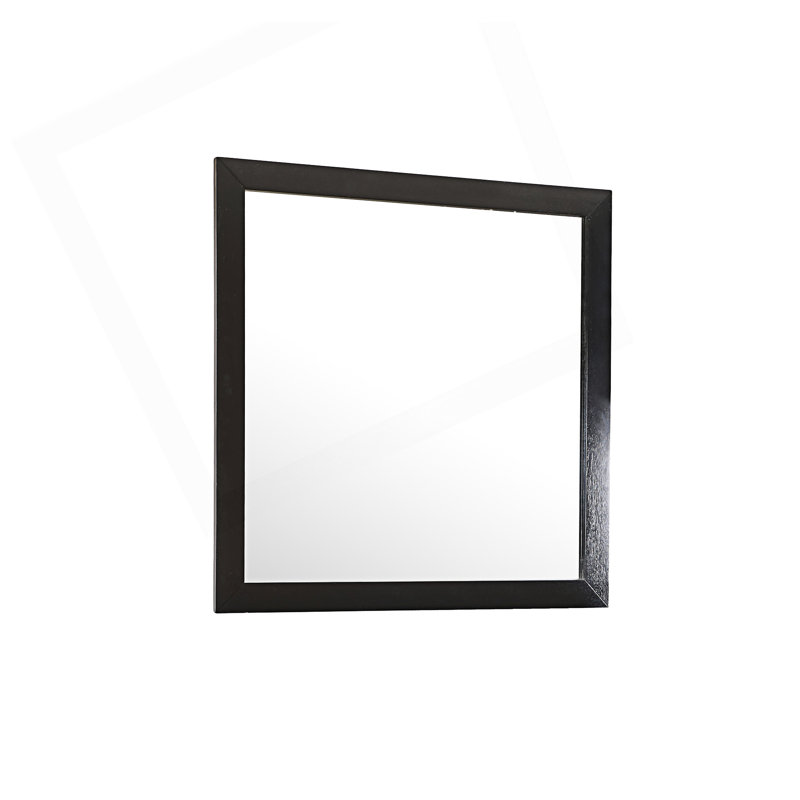 High-Quality Low-Distortion Mirror