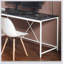 Bureau en coin Olympus en bois et métal avec des matériaux écologiques, durables et élégants pour les espaces de travail modernes.