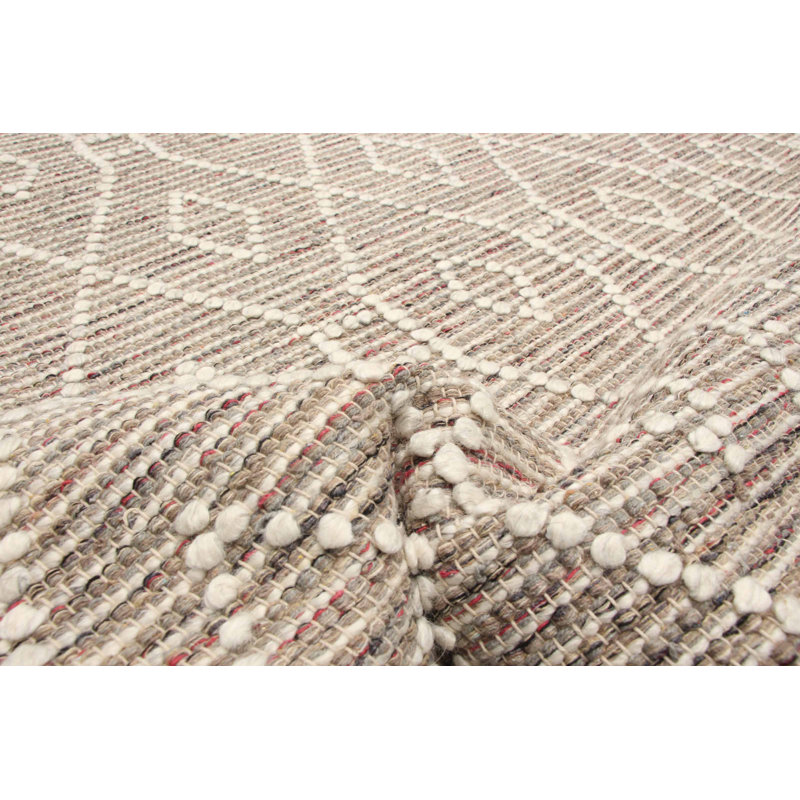 Tapis brun Sienna 5 pi 0 po x 8 pi 1 po