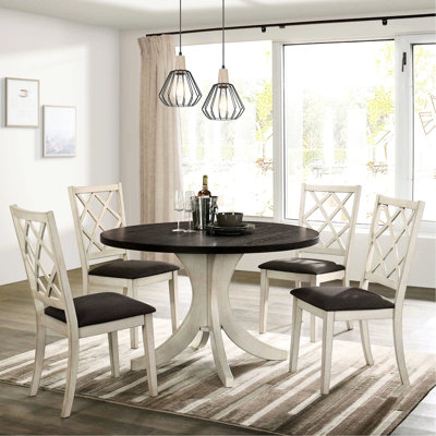 Chaises d'appoint en bois massif de style moderne, blanc antique avec coussin de siège gris et chaises à motif en croix, pour salle à manger transitionnelle