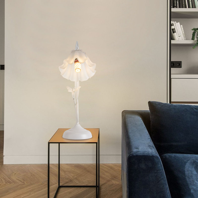 Lampe arquée en métal Mikeyah