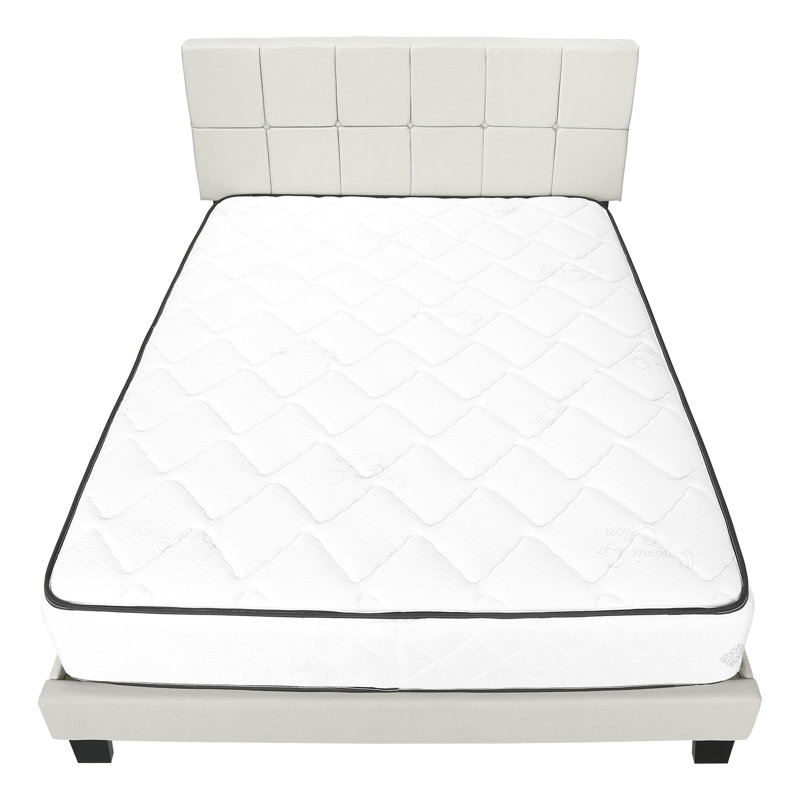 Lit transitionnel pour grand lit avec revêtement en tissu beige élégant et pieds en bois massif pour plus de stabilité