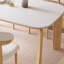 Table de salle à manger en ardoise de style crème-107658645