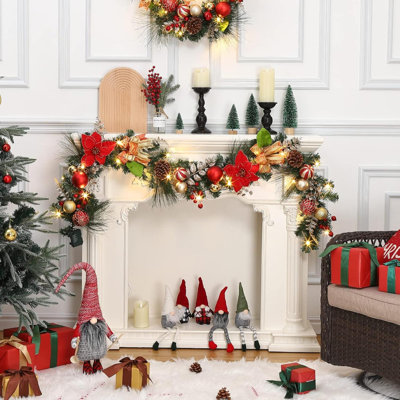 Guirlande de Noël illuminée, guirlande de Noël pré-éclairée avec lumières rouges et dorées 6FT 20LED avec boules, fleurs, rubans, pommes de pin et baies