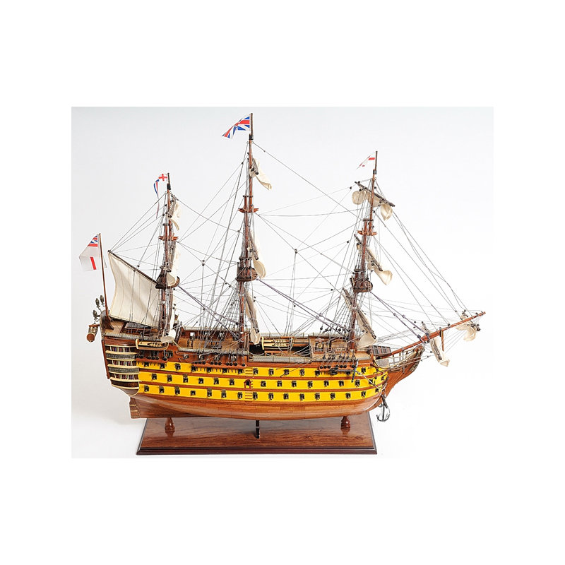 Bateau peint hms de la victoire