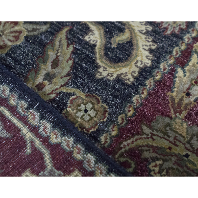 Tapis noir et rouge de haute qualité noué à la main