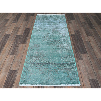 Tapis wasabi rétro persan 2 pi x 5 pi 8 po Tabriz rétro usé et patiné, cisaillé à basse, côtés et extrémités sécurisés professionnellement, noué à la main, 100% laine, éclat, tapis court et étroit, tapis oriental