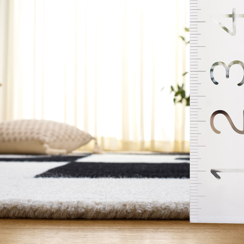 Rodeo Drive 857 Area Rug In Ivory / Black, Rectangle 6' x 9'