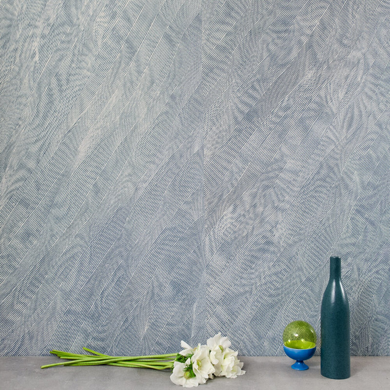 Topío Marble Wallpaper, 26" W x 108" L, Cream White/Dark Blue