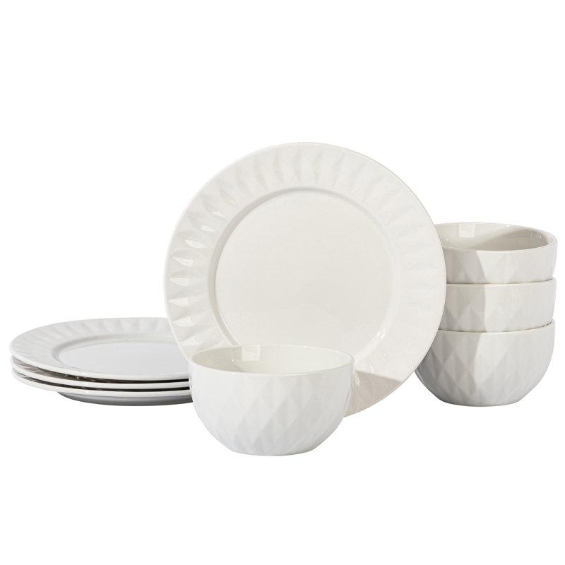 Fine Ceramic 8 Piece Dinnerware Set in White