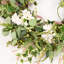 Couronne florale 24 po avec lierre, eucalyptus, baies, hydrangées, printemps, été