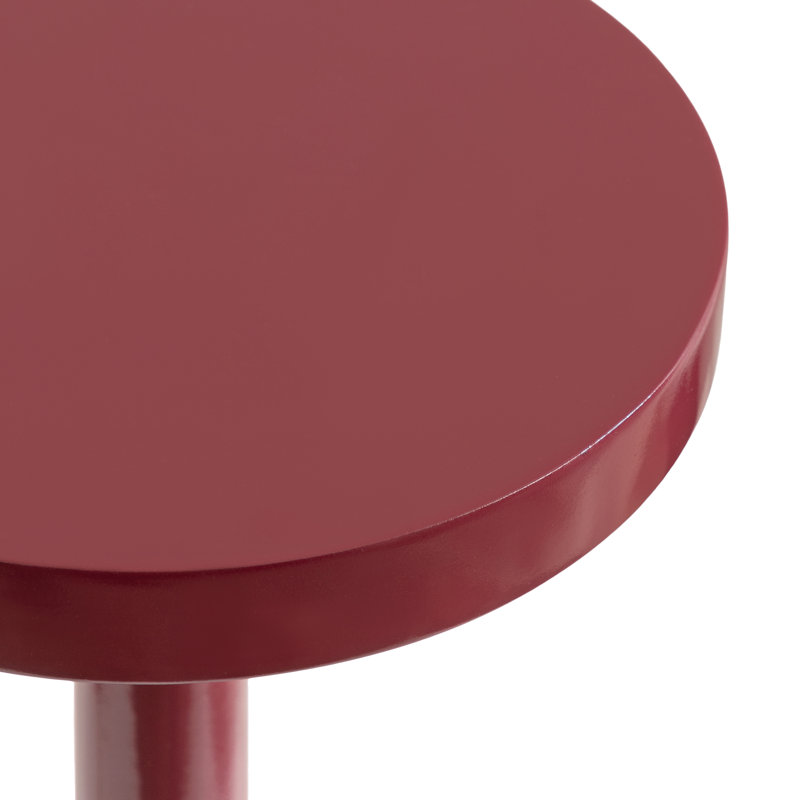 Table ronde Wegner, Rouge