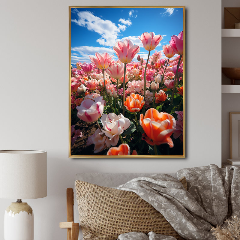 Tulipes «Fields of Color II», impressions murales florales, H 20 po x l 12 po x P 1 po, Cadre flottant doré