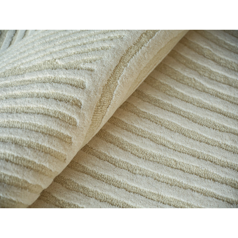 Entro Handmade New Zealand Wool Cream/Ivory Area Rug, Rectangle 8' x 10'