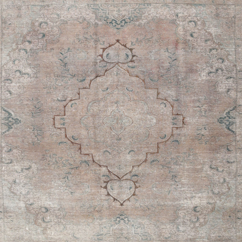 Akayla Oriental Indoor Rug, Square 6'