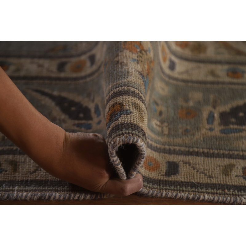 Tapis traditionnel délavé surteint 7 x 10