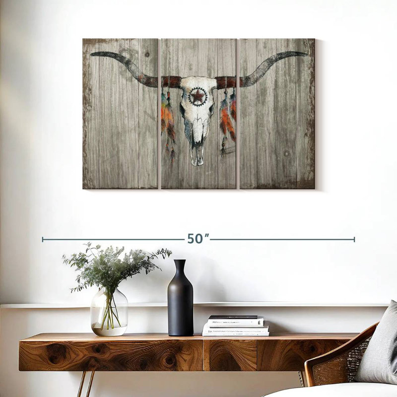 Khorn Longhorn sur bois gris foncé, H 24 po x l 38 po