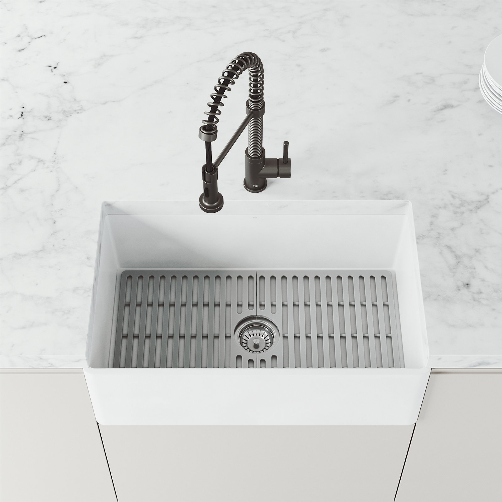 Edison Pull-Down Kitchen Faucet, Without Soap Dispenser, Graphite Black