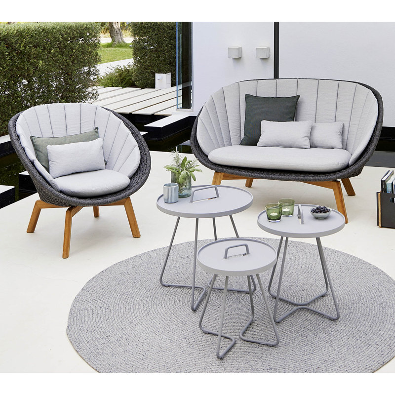 On-the-Move Outdoor Round Side Table, 14.6", White