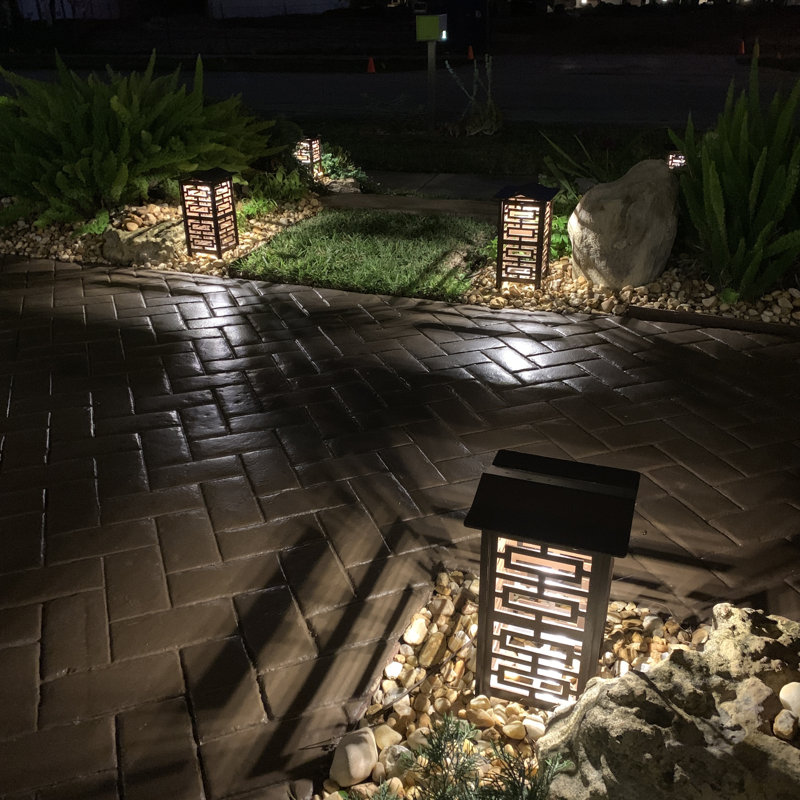 Low Voltage Integrated LED Metal Pathway Light, White