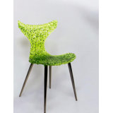 Innovative Chair – Fluid Design With Lighting Reflections And Bold Color Options