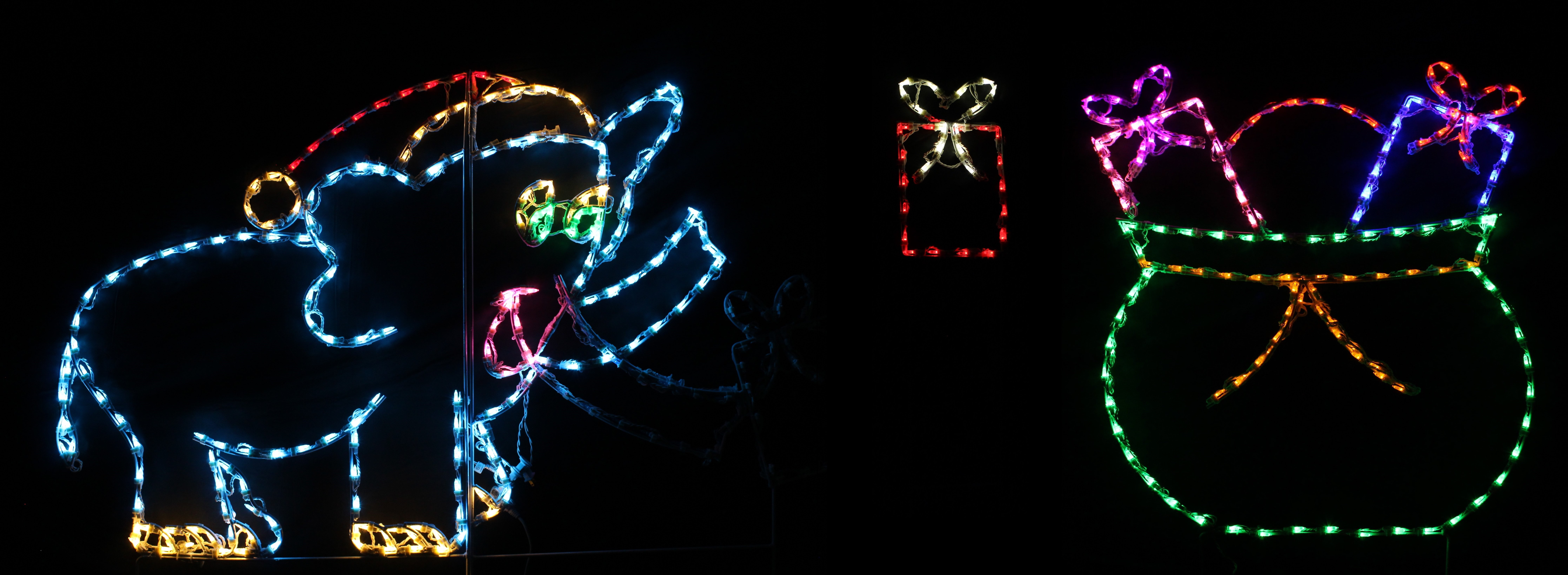 Lori's Lighted D'Lites Animated Elephant with Santa Hat Tossing